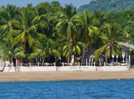 Doany Beach、Antafondroのホテル