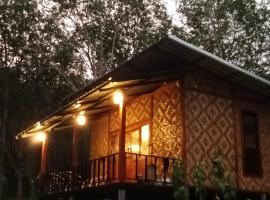 Mook Bamboo Bungalows, hotel in Koh Mook