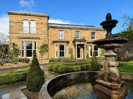 Manor House Lindley