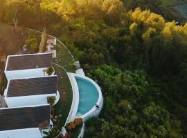 White cloudy,位于Gretek的酒店