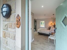 Bankton Rooms & Lodges, hotel di Livingston