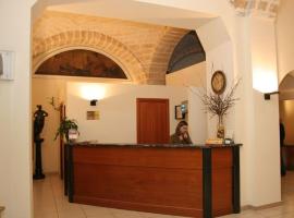 Hotel Adria, hotel em Bari