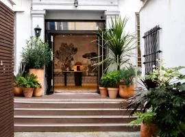 Kyriad Paris 10 - Canal Saint Martin - République