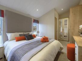 Limetree Lodge 2 at Thurston Manor Leisure Park, ξενοδοχείο σε Dunbar