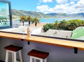 Scenic Blue Studio, hotel in Simonʼs Town