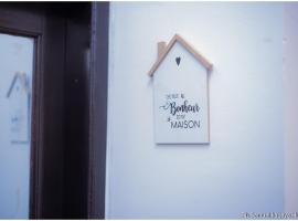 Bel appartement cosy et meublé، فندق في كنشاسا