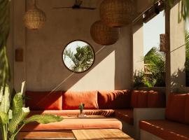 Tukasa - Surfhouse Popoyo, hotel in Popoyo