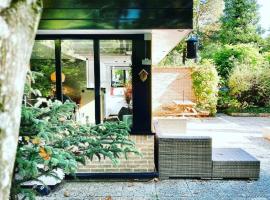 Eekhoorn-huisje, 4-pers bungalow, Rekem, Hotel in Lanaken