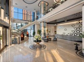 DeLaSea Ha Long Hotel - Modern Bayview Escape, hotel in Ha Long