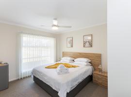 Morview Holiday Homes-Implala, hotel en Hamilton