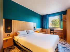 B&B HOTEL Maubeuge Gare, hotel i Maubeuge