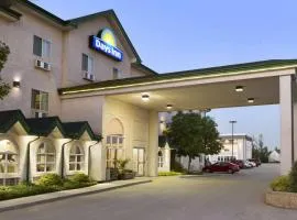 Days Inn by Wyndham Steinbach
