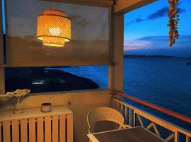 Oceania, готель у місті Маріго