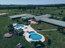 Los Naranjos Termal, hotel in Termas del Daymán