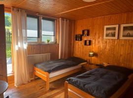 Dom Pod Lasem, hotel v destinaci Korbielów