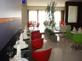 Grand Medallion Hotel