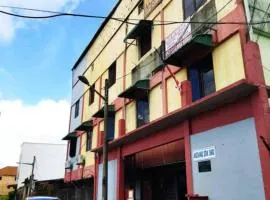 SPOT ON 90179 Moza Inn