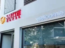 Smith Hotel