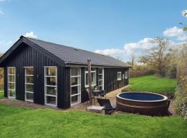 Cozy Home In Struer With Wifi, hotel in Struer