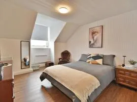 Chambre 304 de l'hôtel Victoria confortable et moderne