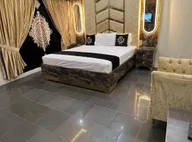 Hotel new royal palace
