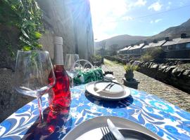 Mynydd A Môr, hotel en Trefor