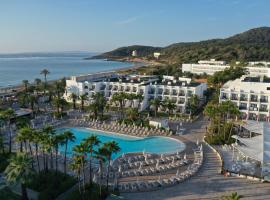 Grand Palladium White Island Resort & Spa - All Inclusive, hotel in Playa d'en Bossa