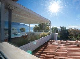 Panellinion Luxury Rooms、カラマタのホテル