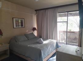 Hotel Solar del Acuario, hotel en Salto