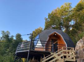 Domos Mahuida, hotel in Las Trancas