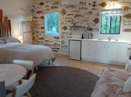 MrandMrs Fish Cabins, ξενοδοχείο σε American River