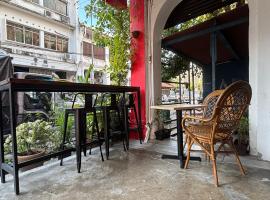 Victoria Pods, ξενοδοχείο σε George Town