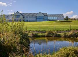 Comis Hotel & Golf Resort, hotel v destinaci Douglas