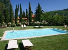 Фотография гостиницы: Holiday home Villa Casanova