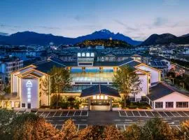 Atour Hotel Lijiang Ancient Town Mufu