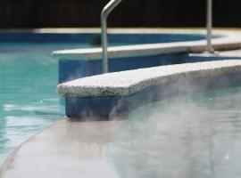 Welcome Bay Hot Pools, Hotel in Tauranga