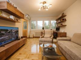 Bright, Newly Renovated Condo Near Danube River, hotell Belgradis