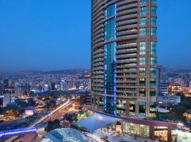 Al Habtoor Grand Beirut, hotel v destinaci Bejrút