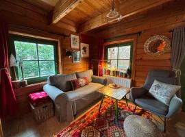 Mannana házikó, Hotel in Szokolya