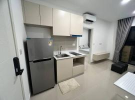 Parkland Apartment - Condo rental, ξενοδοχείο στην Πνομ Πενχ
