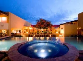 Hotel Los Patios, hótel í Cabo San Lucas