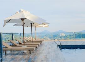 Oak Ray Heritage Hotel, hotel u gradu Kendi