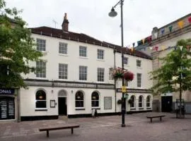 The Hatchet Inn Wetherspoon, hotel in Newbury