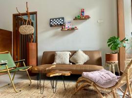 Zzz Hostel Malang, hotel v destinaci Malang