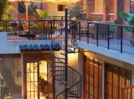 Chuanxing Yinli Hotel Chengdu Kuanzhai Alley Branch, with free welcome wine and afternoon tea