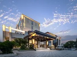 ShangHai LuAn Garden Hotel-Complimentary shuttle service between Shanghai Pu d ong Airport and Disneyland