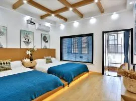 Shanghai Monegative Time Garden Hotel Disney Store
