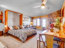 2 Mi to Granby Ranch: Dog-Friendly Studio!