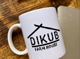 Dikub Farmhouse, hotel in Tiaong