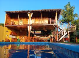 Cabañas Compartidas en Casa Quinta en Itá, Hotel in Itauguá
